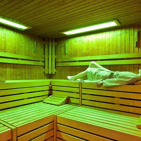 Boardinghouse Apartment